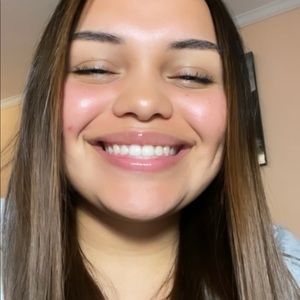 Meet your Posher, Xochiltl